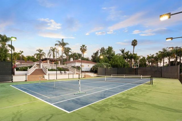 6998 Rancho La Cima, Rancho Santa Fe, CA 92067