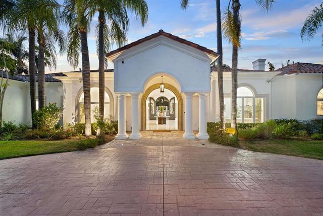 6998 Rancho La Cima, Rancho Santa Fe, CA 92067