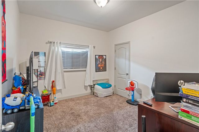 3041 Neches Dr, Corpus Christi, TX 78414