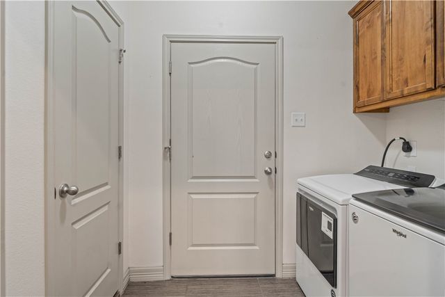 3041 Neches Dr, Corpus Christi, TX 78414