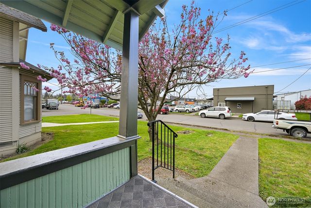 2006 Iron Street, Bellingham, WA 98225