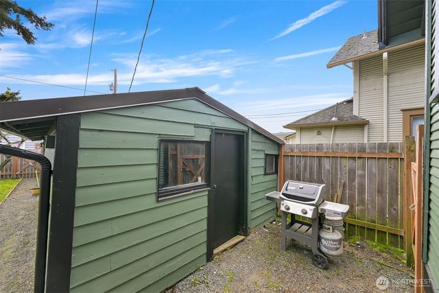 2006 Iron Street, Bellingham, WA 98225