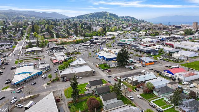 2006 Iron Street, Bellingham, WA 98225