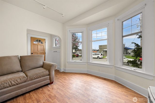 2006 Iron Street, Bellingham, WA 98225