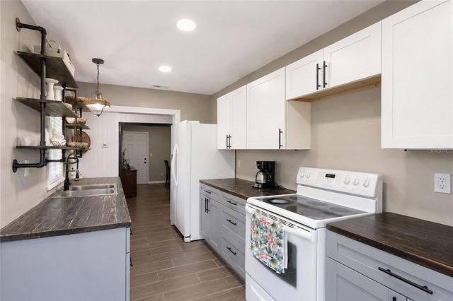 2607 NE 16TH AVENUE, Ocala, FL 34470