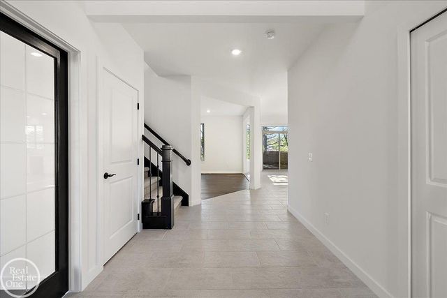 50606 Summit View Drive, Macomb Twp, MI 48044