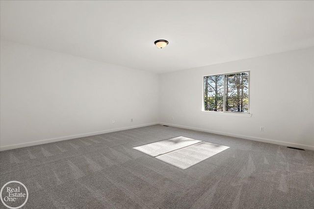 50606 Summit View Drive, Macomb Twp, MI 48044