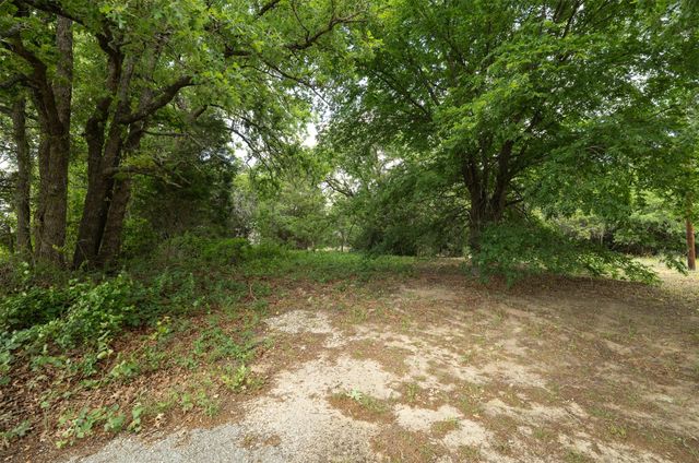 660 US 290 Highway E, Elgin, TX 78621