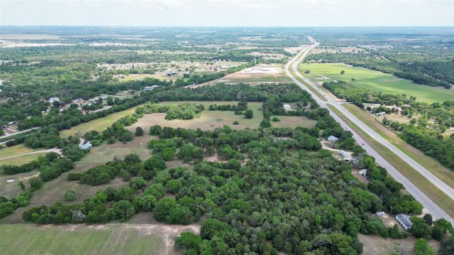 660 US 290 Highway E, Elgin, TX 78621