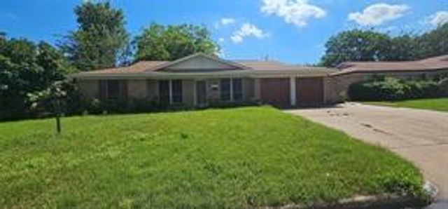 149 NW Suzanne Terrace, Burleson, TX 76028