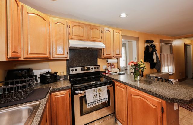 23 Concord Hill Road, Pittsfield, NH 03263