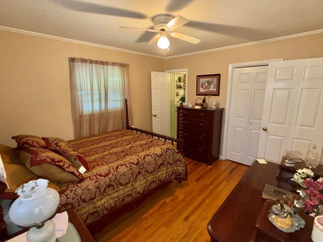 5830 Merrydale Drive, Paducah, KY 42003