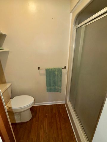 5830 Merrydale Drive, Paducah, KY 42003