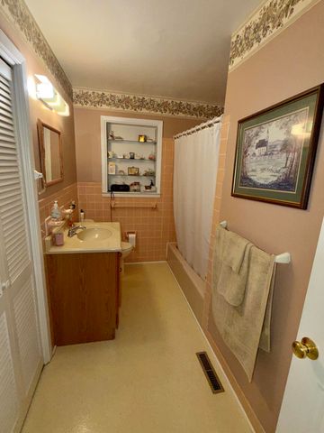 5830 Merrydale Drive, Paducah, KY 42003