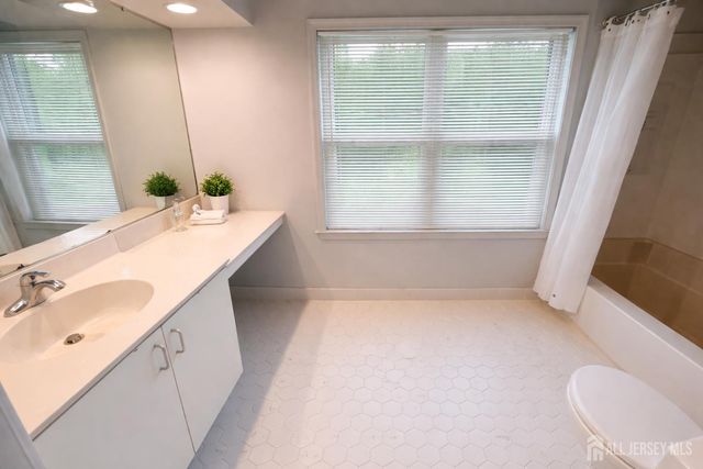 2308 Candlelight Court, Helmetta, NJ 08828