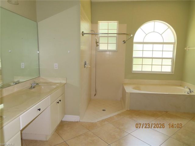 2610 52nd AVE NE, Naples, FL 34120