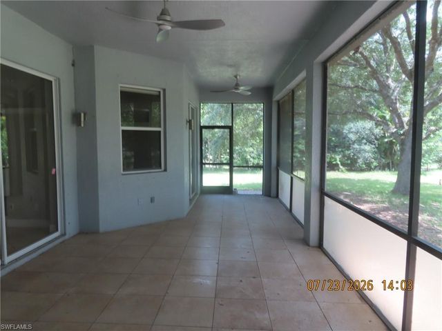 2610 52nd AVE NE, Naples, FL 34120