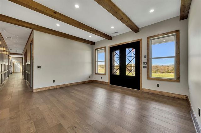 15 Lauren Lane NE, Rydal, GA 30171