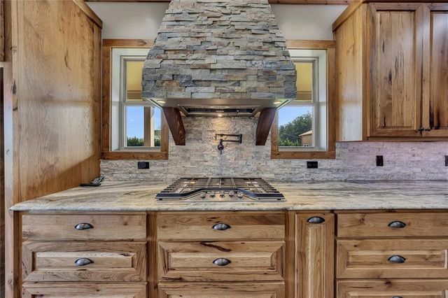 15 Lauren Lane NE, Rydal, GA 30171