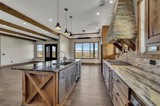 15 Lauren Lane NE, Rydal, GA 30171