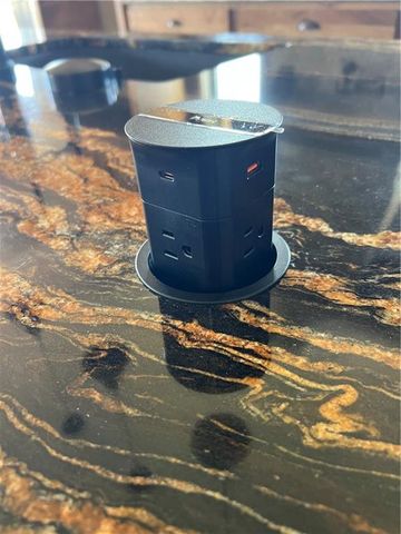 15 Lauren Lane NE, Rydal, GA 30171