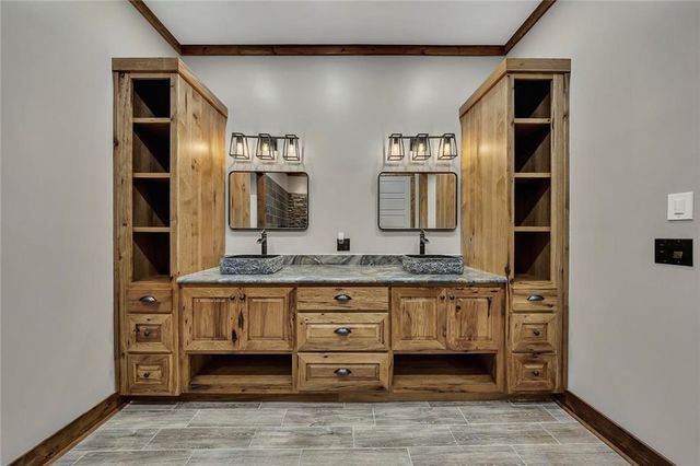 15 Lauren Lane NE, Rydal, GA 30171