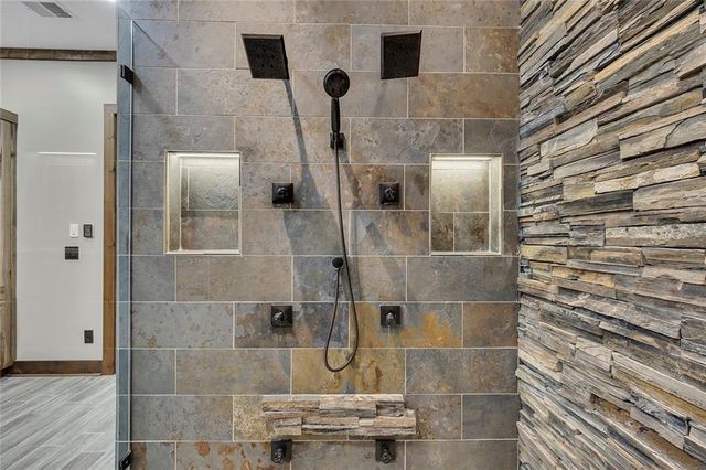 15 Lauren Lane NE, Rydal, GA 30171