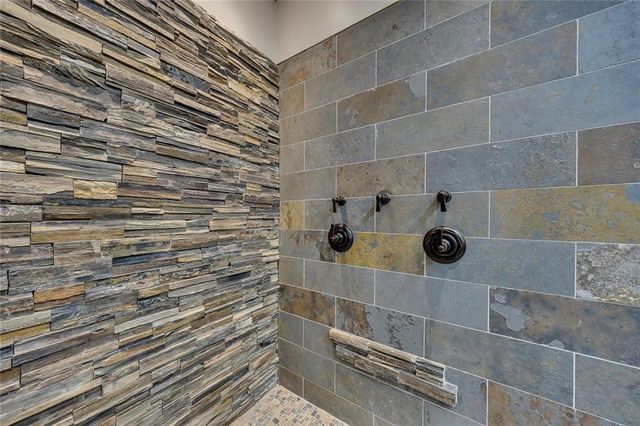 15 Lauren Lane NE, Rydal, GA 30171