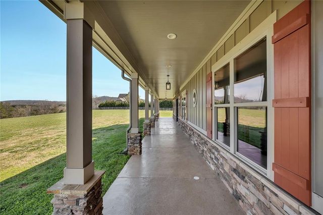 15 Lauren Lane NE, Rydal, GA 30171