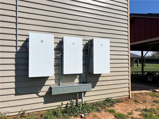 15 Lauren Lane NE, Rydal, GA 30171