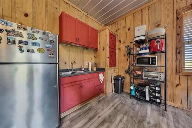 15 Lauren Lane NE, Rydal, GA 30171