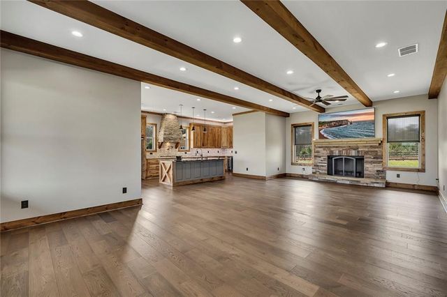 15 Lauren Lane NE, Rydal, GA 30171