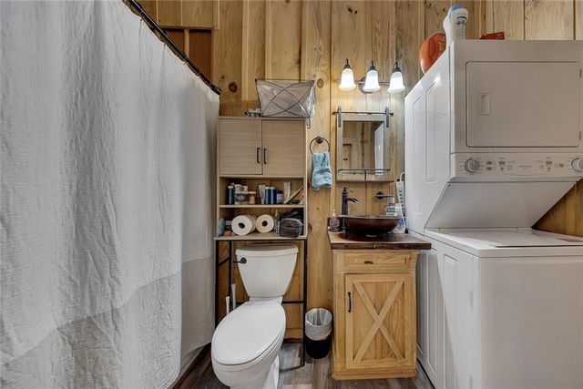 15 Lauren Lane NE, Rydal, GA 30171