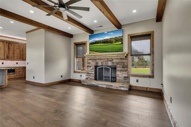 15 Lauren Lane NE, Rydal, GA 30171