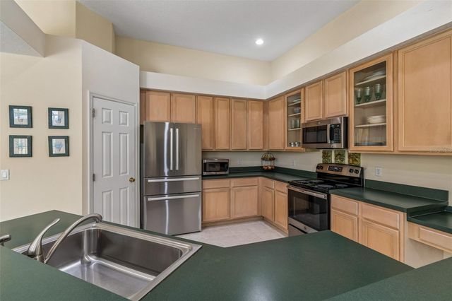 8607 TERRACE PINES COURT, Orlando, FL 32836