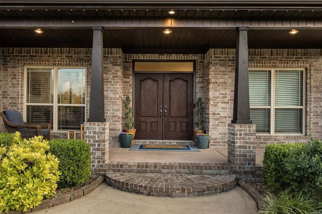 173 Crystal Lake Road, Austin, AR 72002