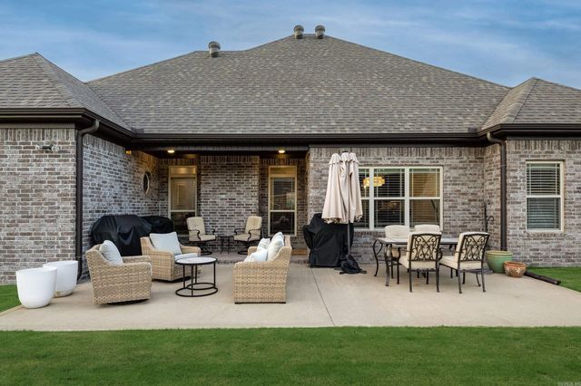 173 Crystal Lake Road, Austin, AR 72002