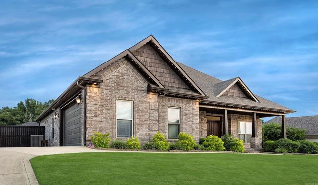 173 Crystal Lake Road, Austin, AR 72002