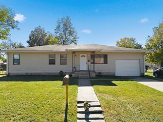 510 W Jefferson Avenue, Checotah, OK 74426