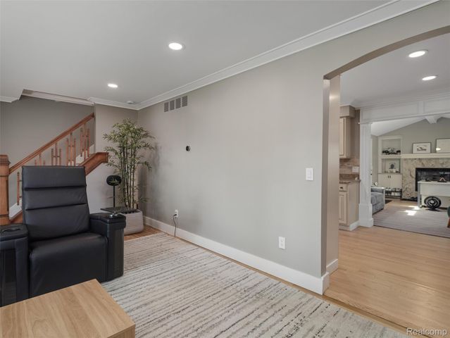1323 Ruffner Avenue, Birmingham, MI 48009