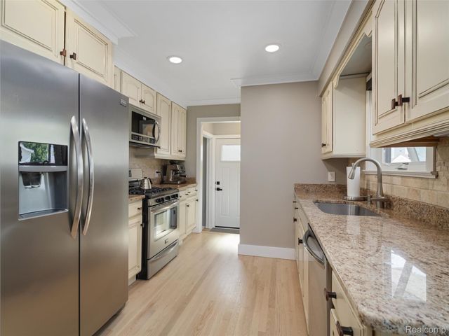 1323 Ruffner Avenue, Birmingham, MI 48009