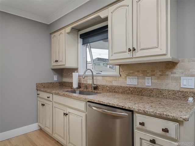 1323 Ruffner Avenue, Birmingham, MI 48009