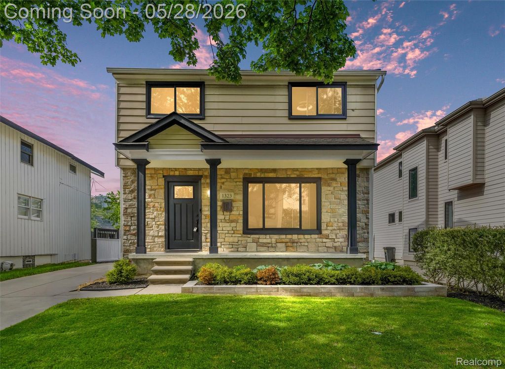 1323 Ruffner Avenue, Birmingham, MI 48009