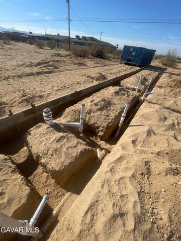 9143 Rea Avenue, California City, CA 93505