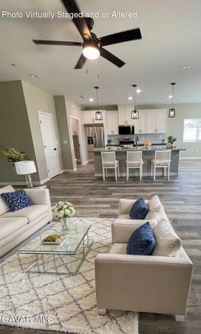 9143 Rea Avenue, California City, CA 93505