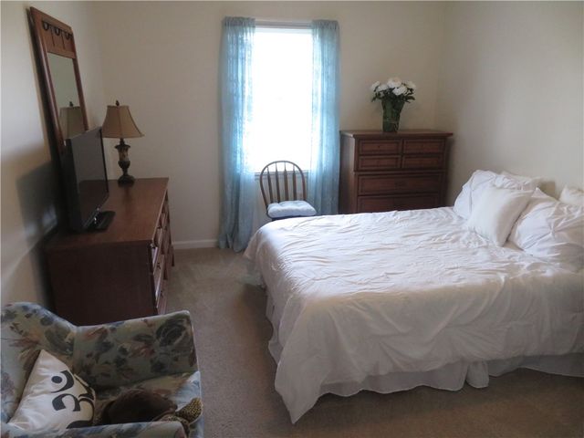118 Meadowview Dr, Connoquenessing Twp, PA 16053