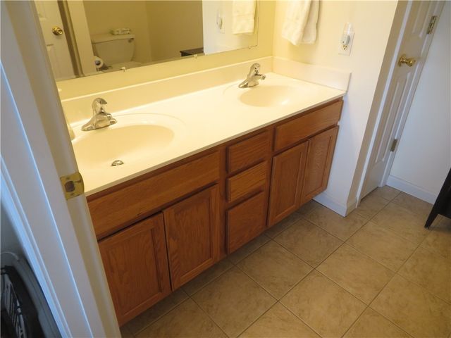 118 Meadowview Dr, Connoquenessing Twp, PA 16053