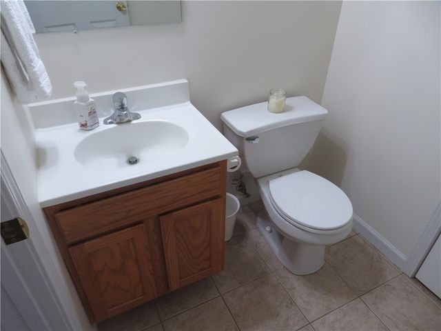 118 Meadowview Dr, Connoquenessing Twp, PA 16053