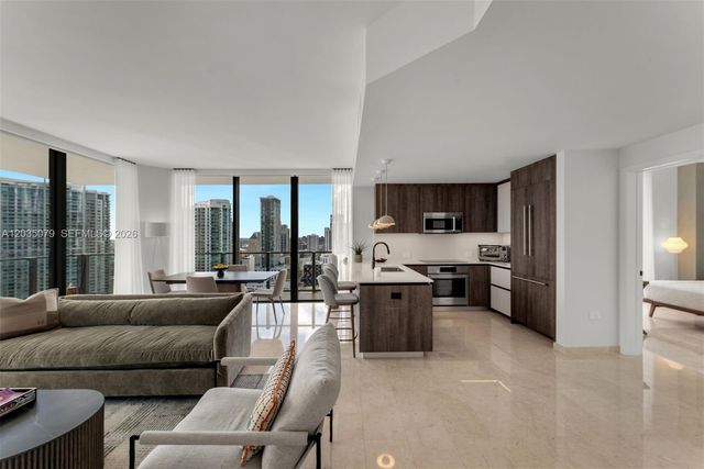 68 SE 6th Street 2612, Miami, FL 33131