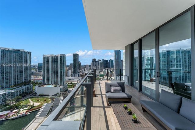 68 SE 6th Street 2612, Miami, FL 33131